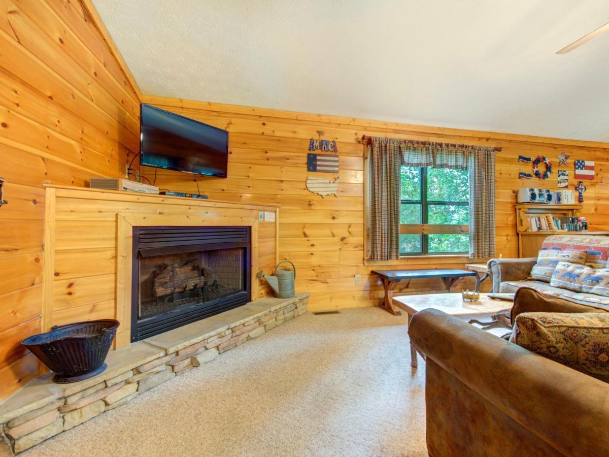 Great Expectations, 3 Bedrooms, Fireplace, Pool Table, Hot Tub, Sleeps 10 Gatlinburg Exterior photo